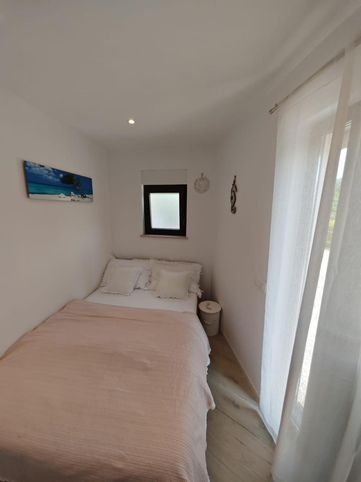 Apartment Luka Матулі Екстер'єр фото